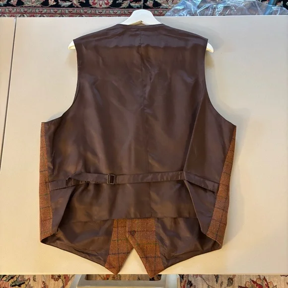 J. Peterman Rust Plaid Vest - Picture 5 of 7
